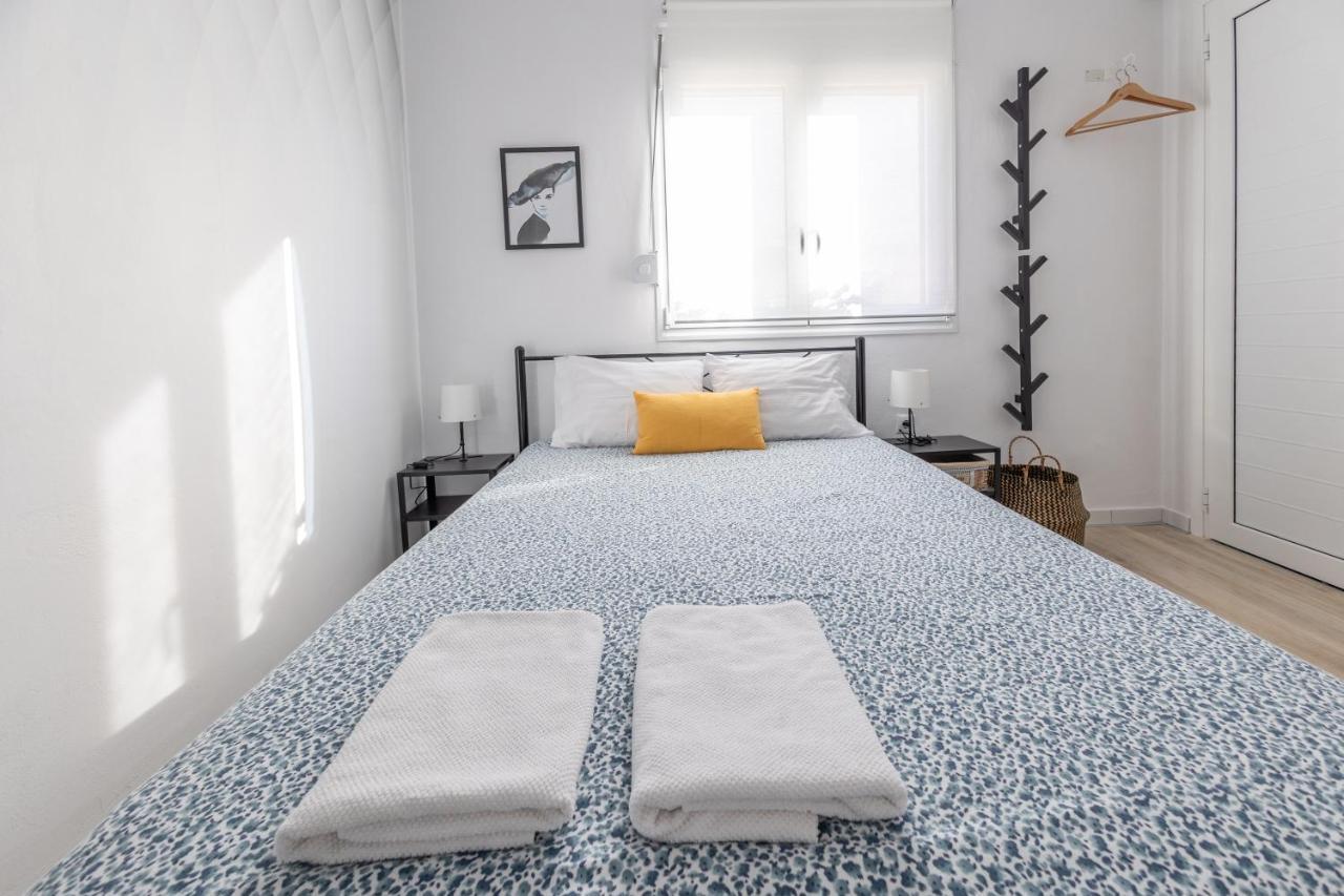 Cozy Studio, Near Airport & Sea Apartment ปอร์โตราฟตี ภายนอก รูปภาพ