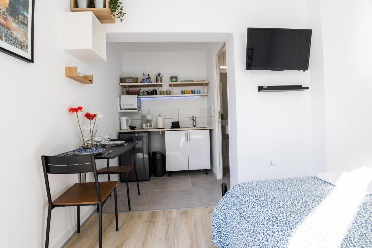 Cozy Studio, Near Airport & Sea Apartment ปอร์โตราฟตี ภายนอก รูปภาพ